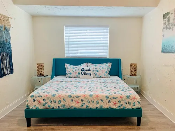 $2,600 | 4929 Brookmeade Drive, Sarasota, FL 34232