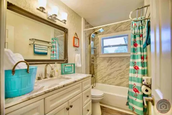 $2,600 | 4929 Brookmeade Drive, Sarasota, FL 34232