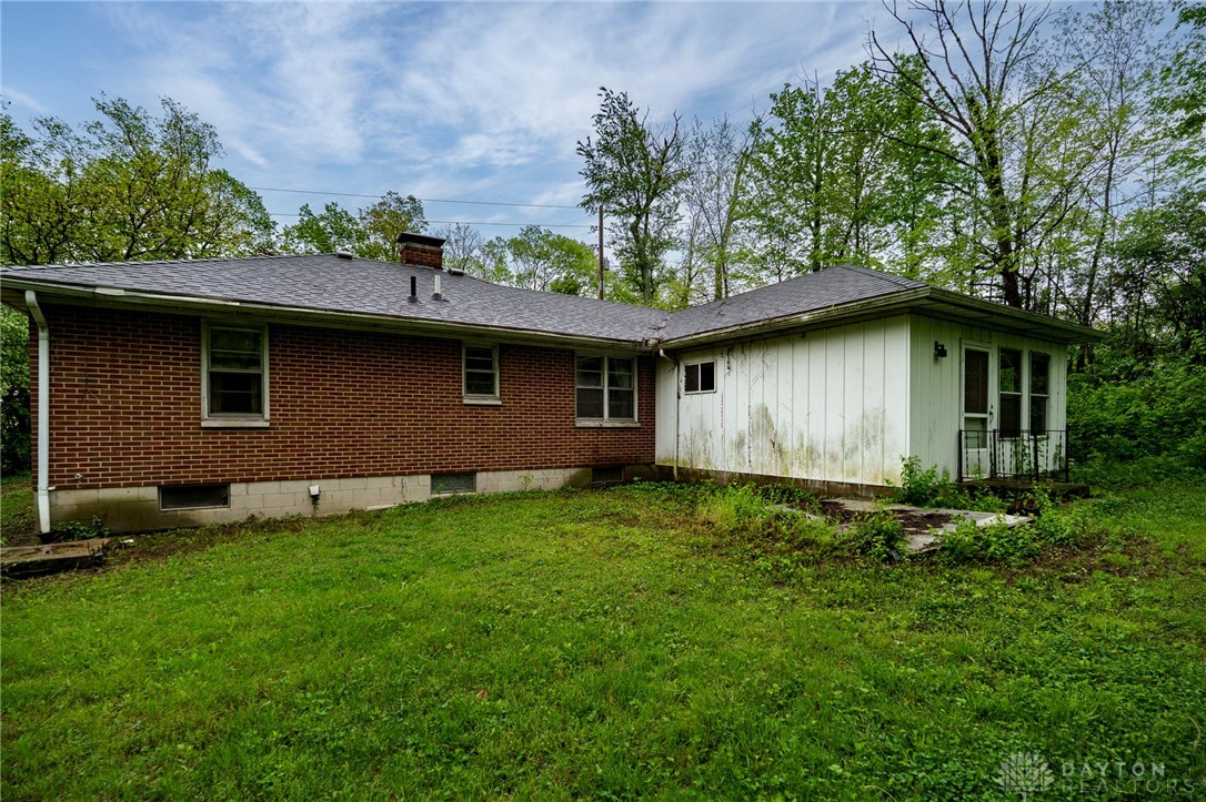 599 North Fairfield Road Dayton, OH 45430 - Photo 30 of 33