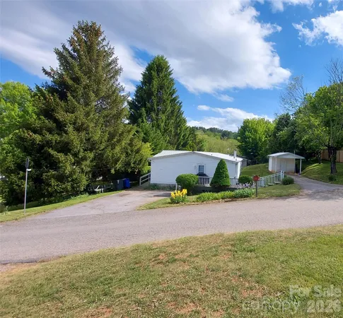 $279,000 | 46 Larkspur Lane, Canton, NC 28716