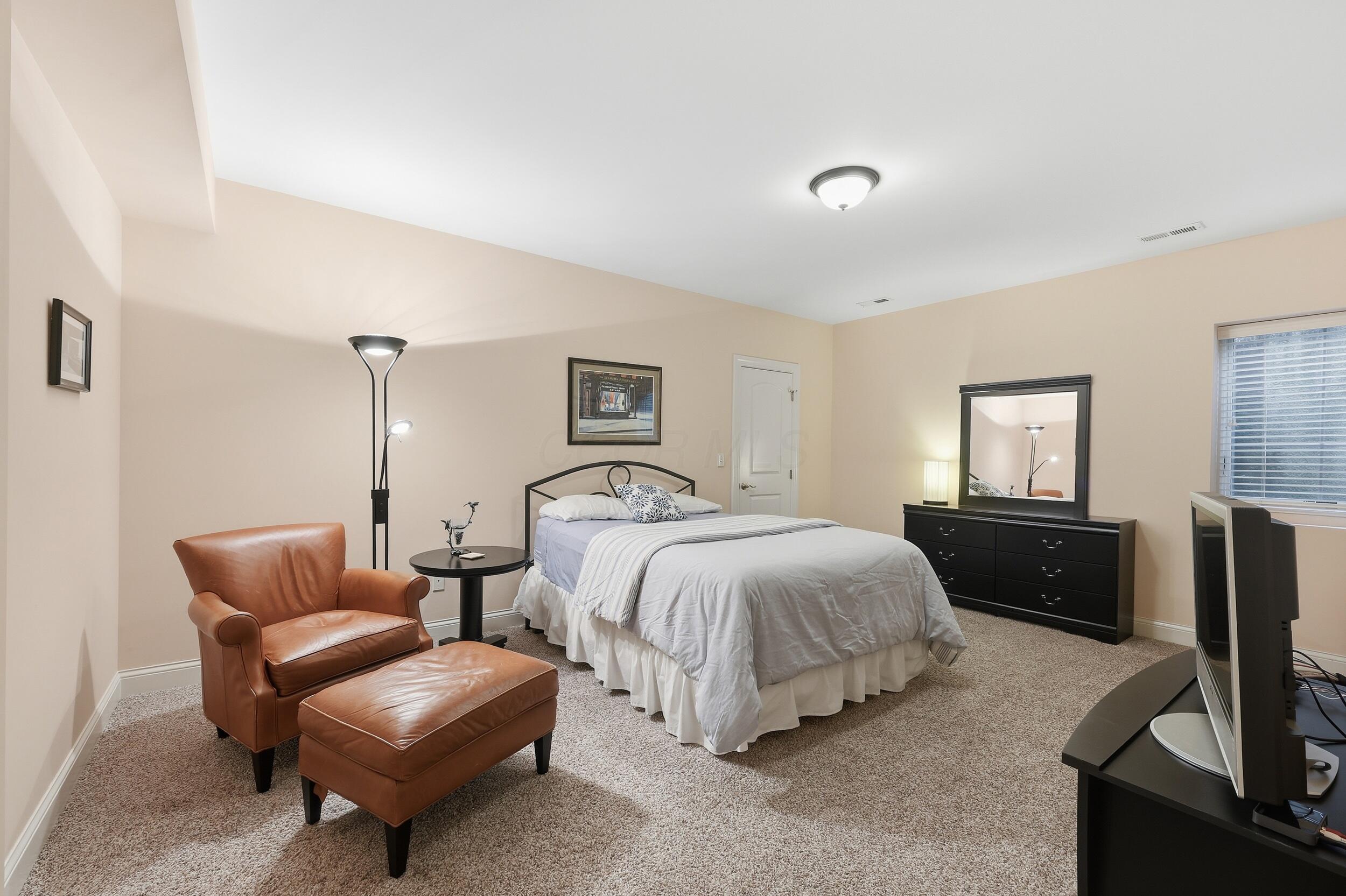 3233 Armscote Road Dublin, OH 43017 - Photo 33 of 46 Lower level bedroom