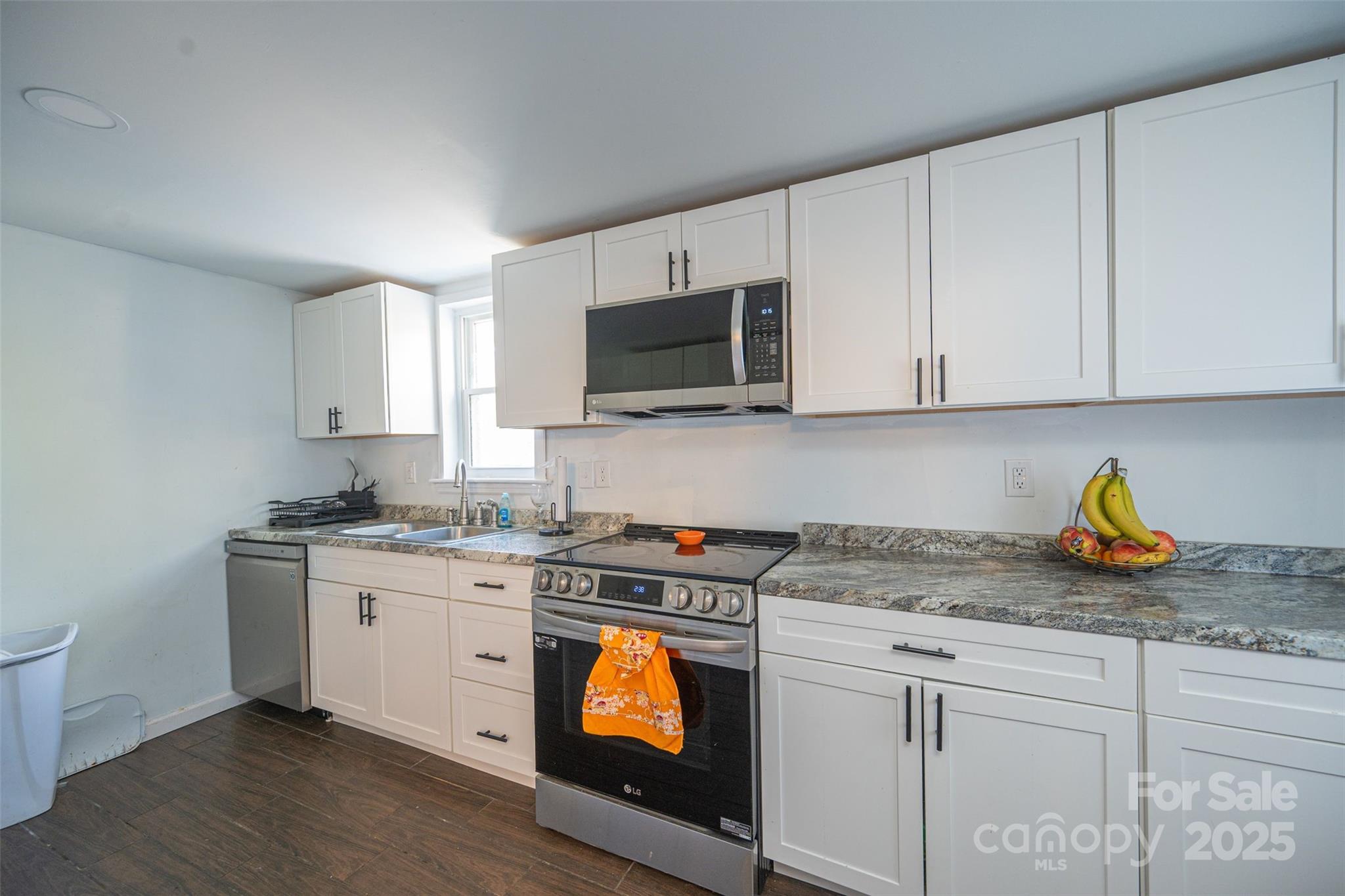 129 Lakeview Drive Blacksburg, SC 29702 - Photo 6 of 13