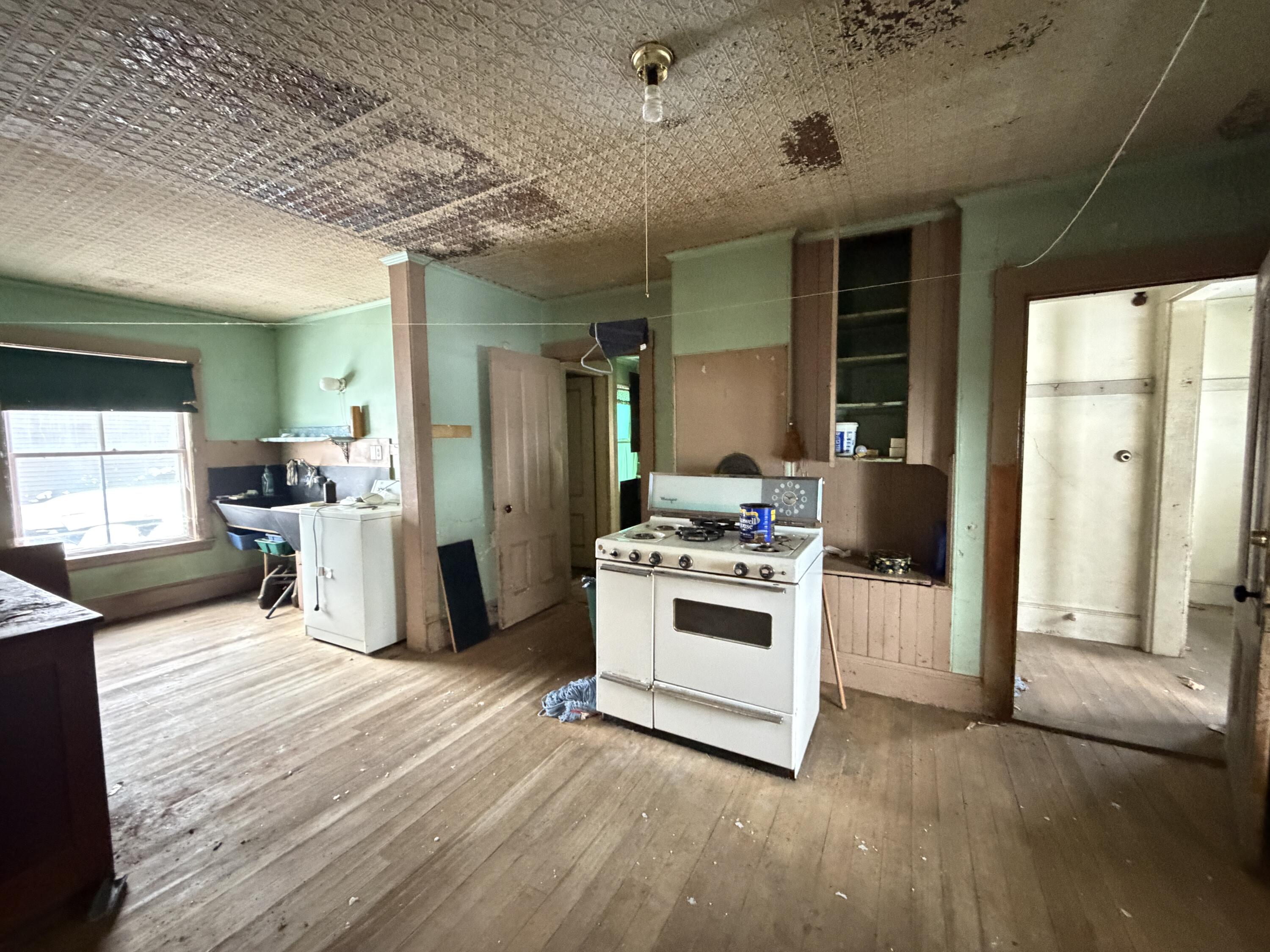 22 Berkeley Street Westbrook, ME 04092 - Photo 20 of 65 20