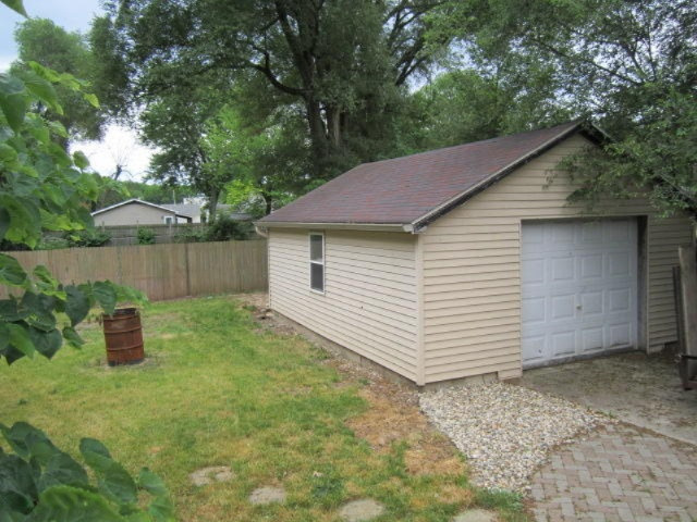 583 Upton Avenue Springfield, MI 49037 - Photo 21 of 23 583 Upton Avenue 021