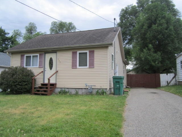 583 Upton Avenue 003