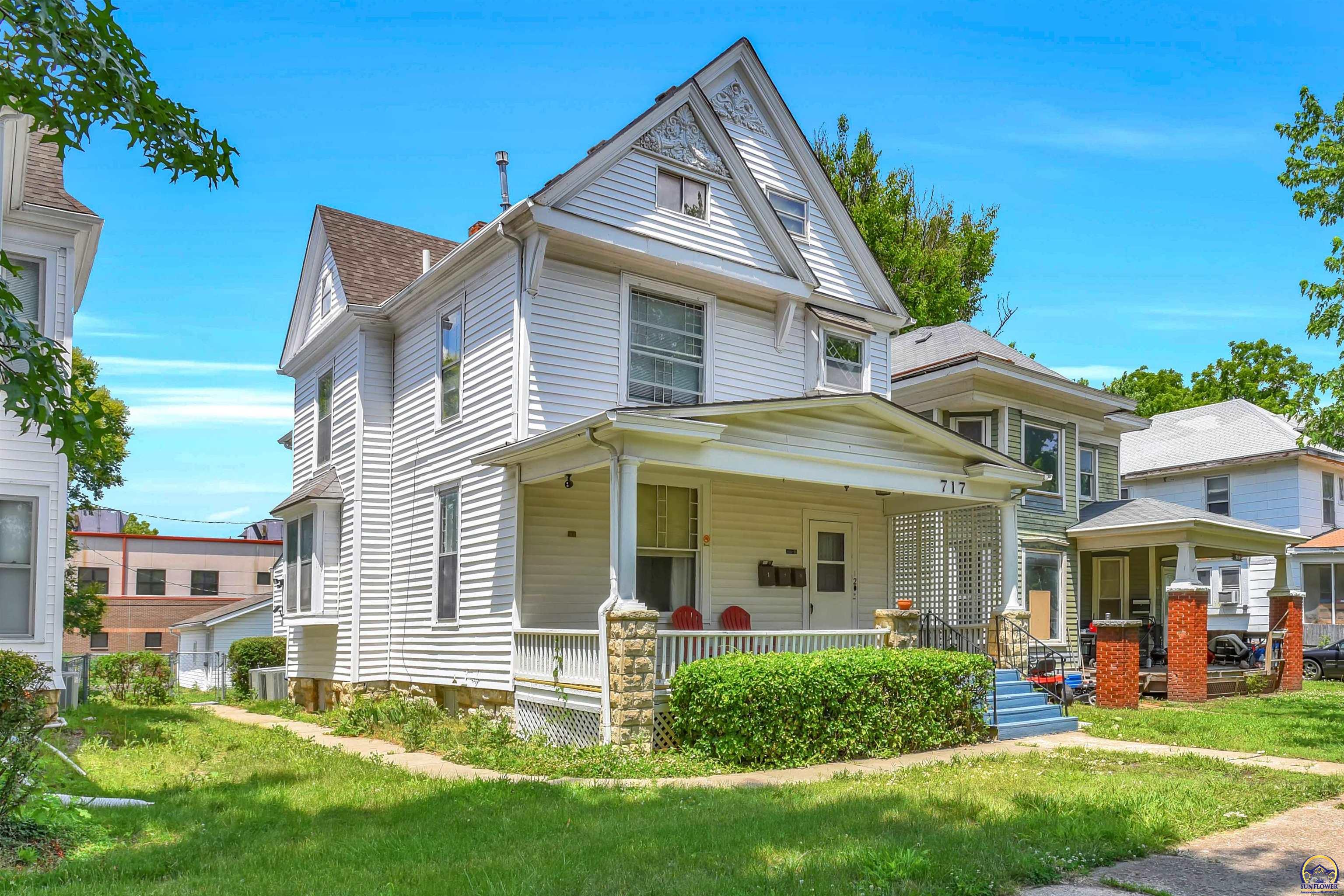 717 Southwest Lincoln Street Topeka, KS 66606 - Photo 2 of 12