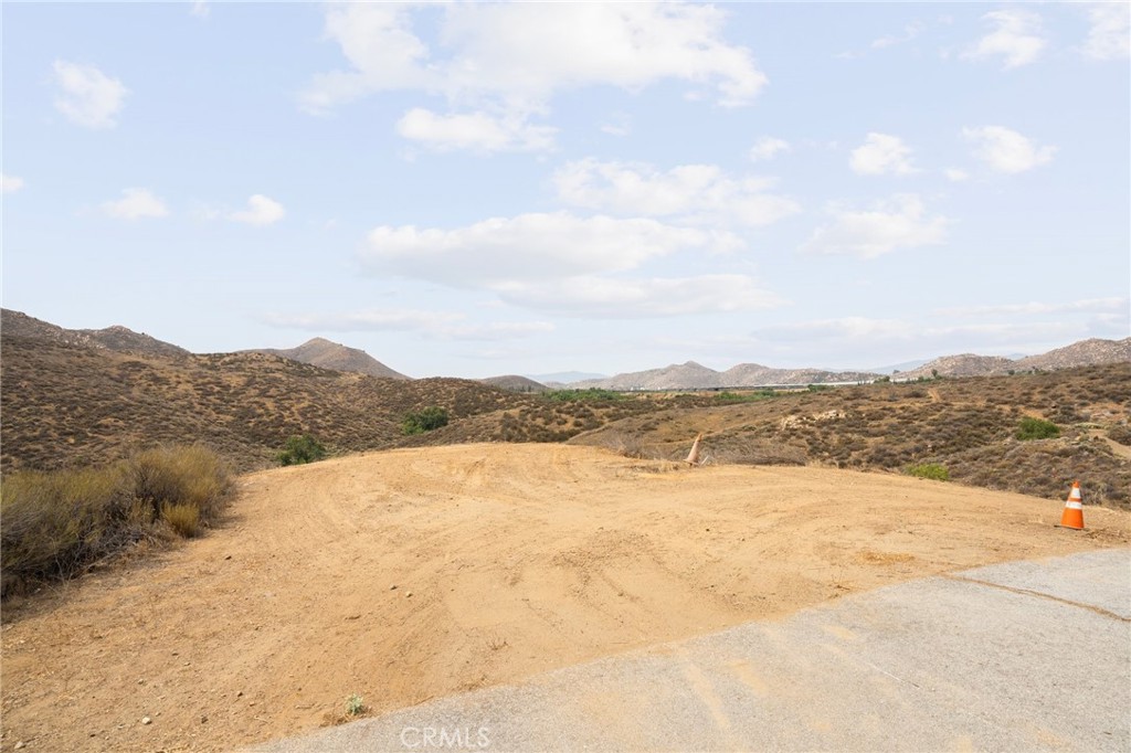23900 Fellows Way Perris, CA 92570 - Photo 45 of 63 a view of lake with mountain