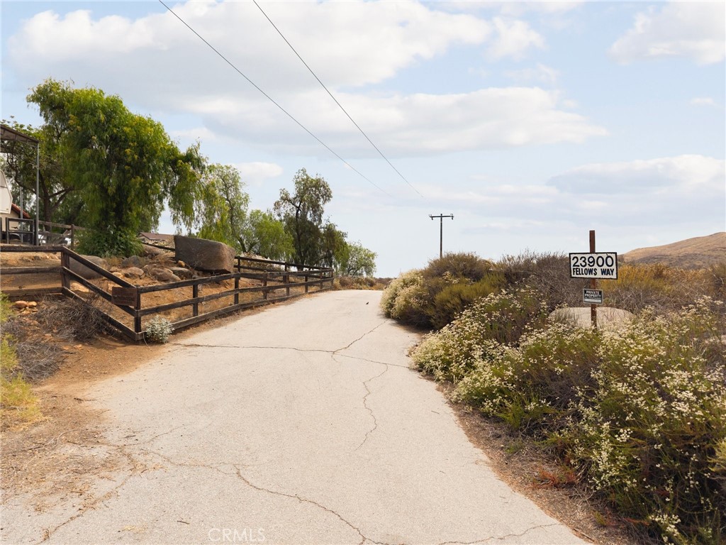 23900 Fellows Way Perris, CA 92570 - Photo 58 of 63 a view of a backyard of the house