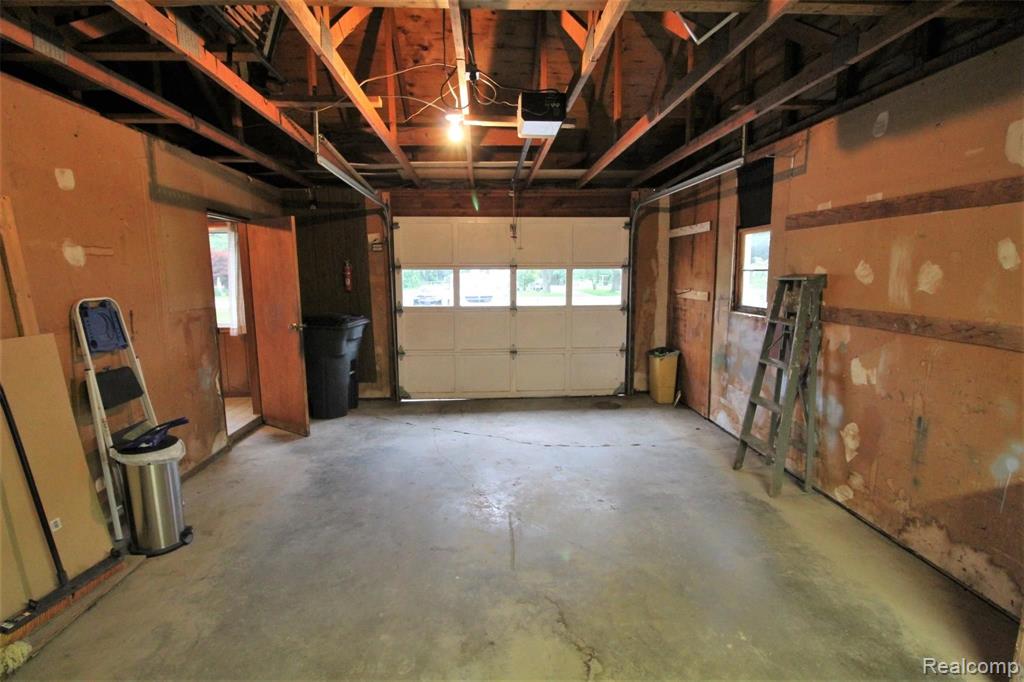 311 Davis Lake Road Lapeer, MI 48446 - Photo 29 of 38
