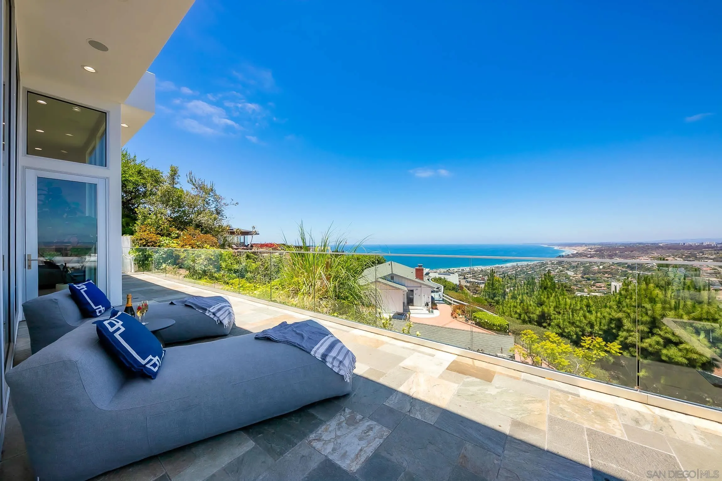 7256 Rue Michael La Jolla, CA 92037 - Photo 22 of 75