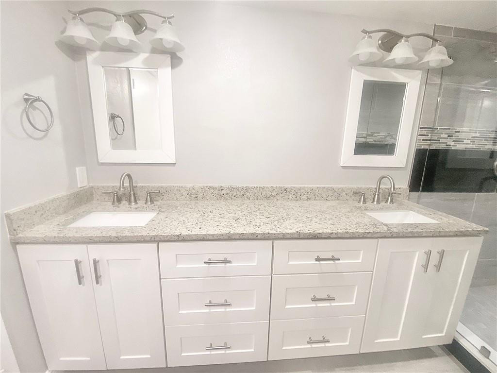 9170 Southwest 14th Street, Unit 4504 Boca Raton, FL 33428 - Photo 4 of 14 Dual Sinks Master Bath