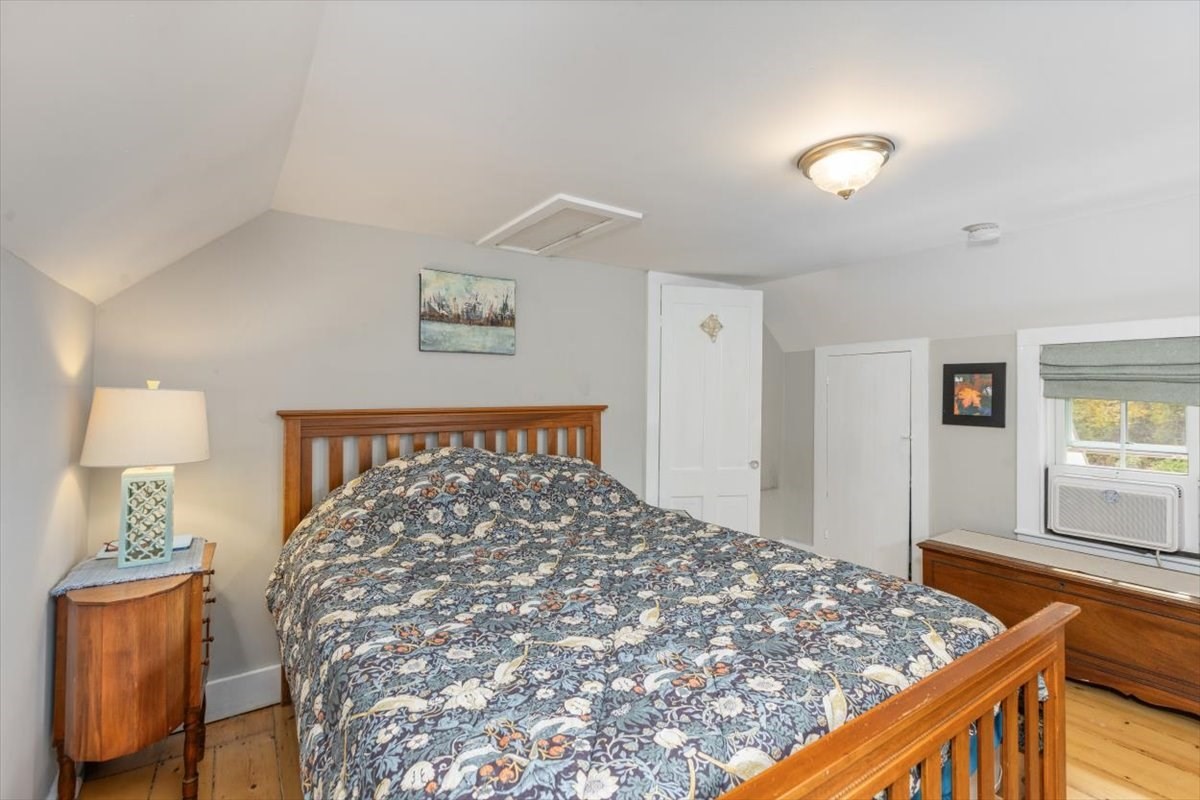 55 Haverhill Road Amesbury, MA 01913 - Photo 20 of 39 Gallery Image 20