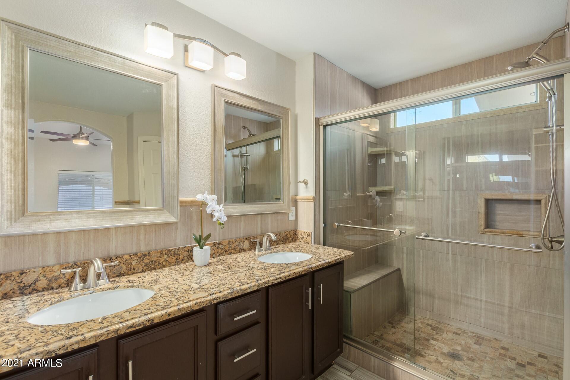 2018 East Wagoner Road Phoenix, AZ 85022 - Photo 12 of 23 PRIMARY BATHROOM