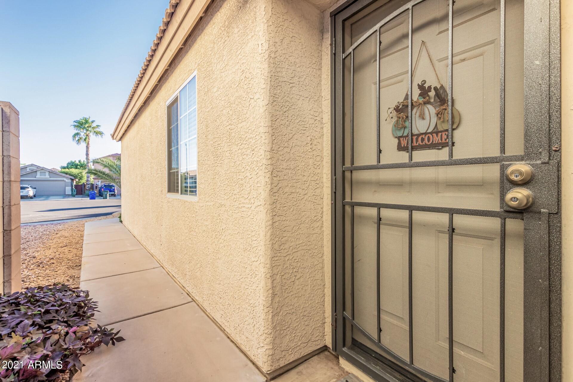 2018 East Wagoner Road Phoenix, AZ 85022 - Photo 3 of 23 WELCOME HOME