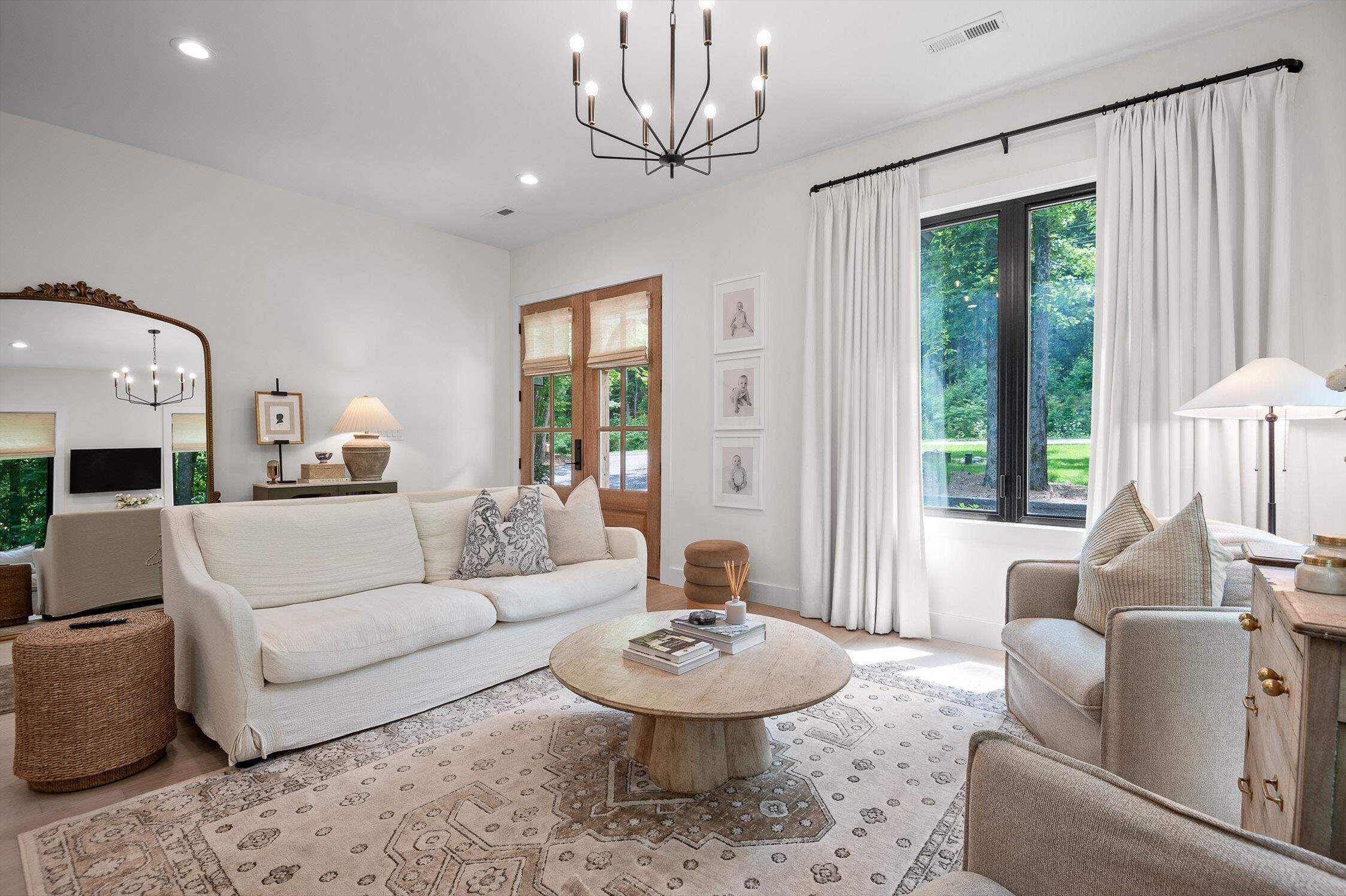 540 Greenwood Road Ringgold, GA 30736 - Photo 13 of 57 Living Room