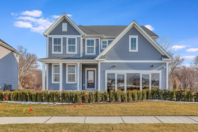 $643,144 | 433 Freedlund Course, Batavia, IL 60510