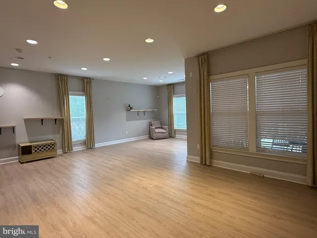 $1,550 | 15723 Quince Trace Terrace, Gaithersburg, MD 20878