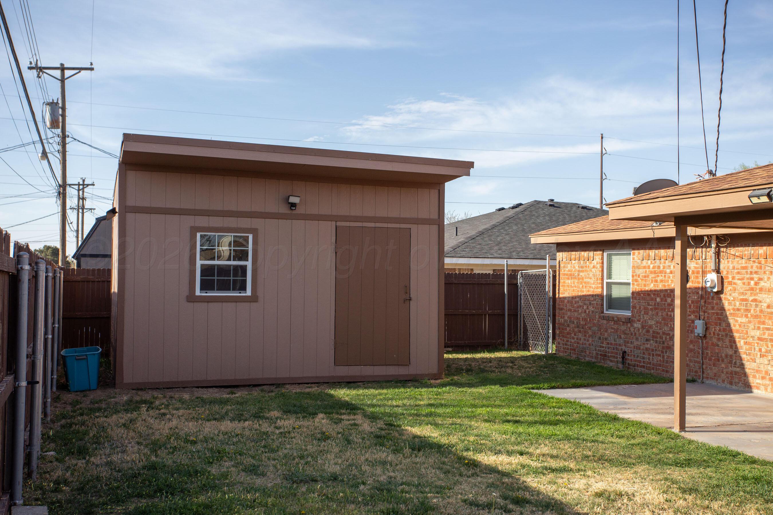 5715 South Milam Street Amarillo, TX 79110 - Photo 34 of 35 BACKYARD