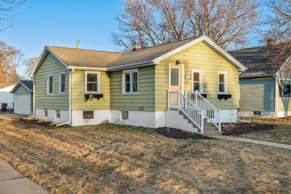 $239,900 | 326 9th Avenue South, Onalaska, WI 54650