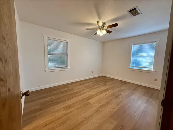 $1,300 | 1200 South State Highway, Emory, TX 75440