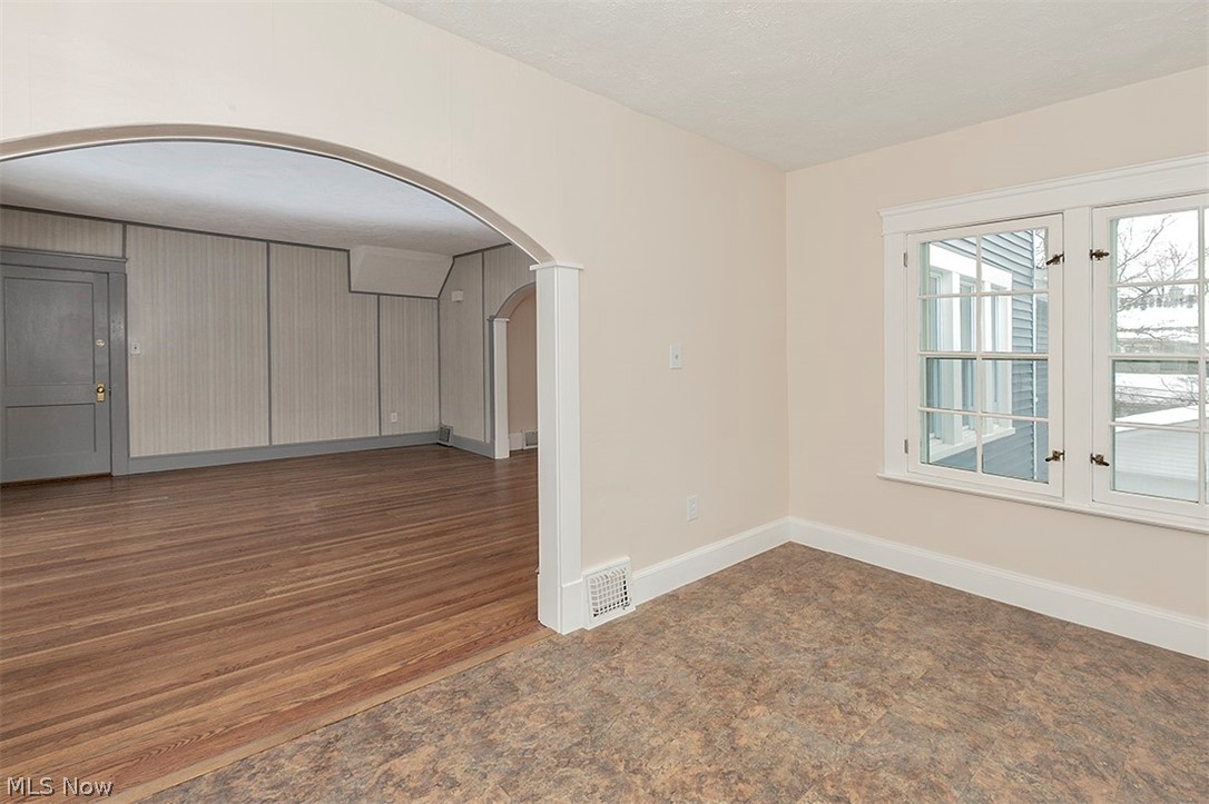 3242 Clarendon Road Cleveland, OH 44118 - Photo 20 of 34 Gallery Image 20