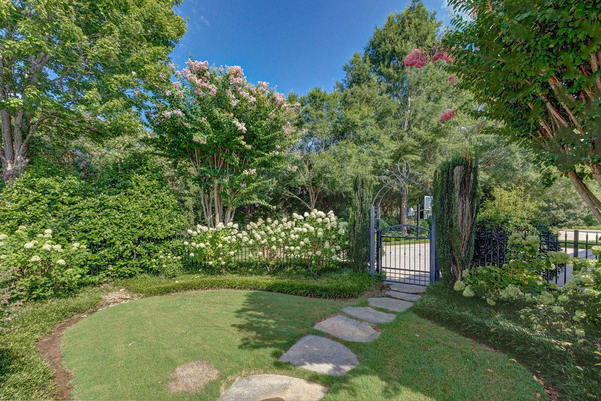 106 Chatsworth Road Greer, SC 29651 - Photo 39 of 50 Gallery Image 39