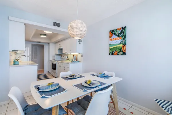 $4,100 | 5480 North Ocean Drive, Unit A5B, Singer Island, FL 33404