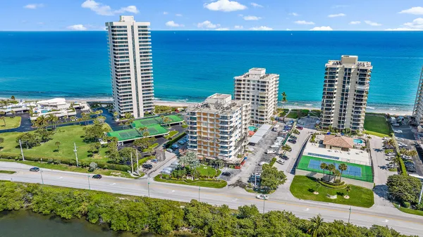 $4,100 | 5480 North Ocean Drive, Unit A5B, Singer Island, FL 33404