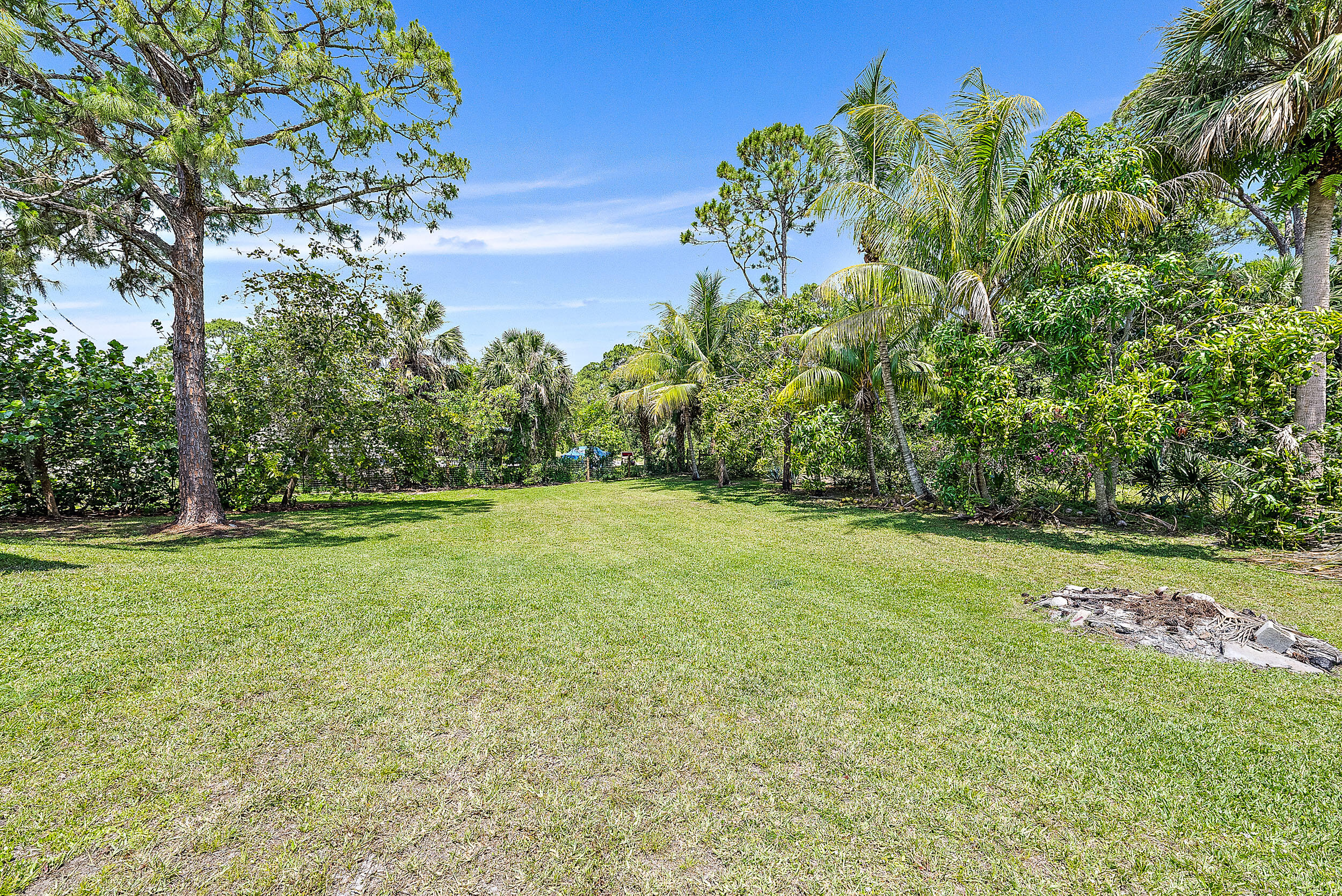 9735 154th Road North Jupiter, FL 33478 - Photo 20 of 25 9735 154th Rd N-17
