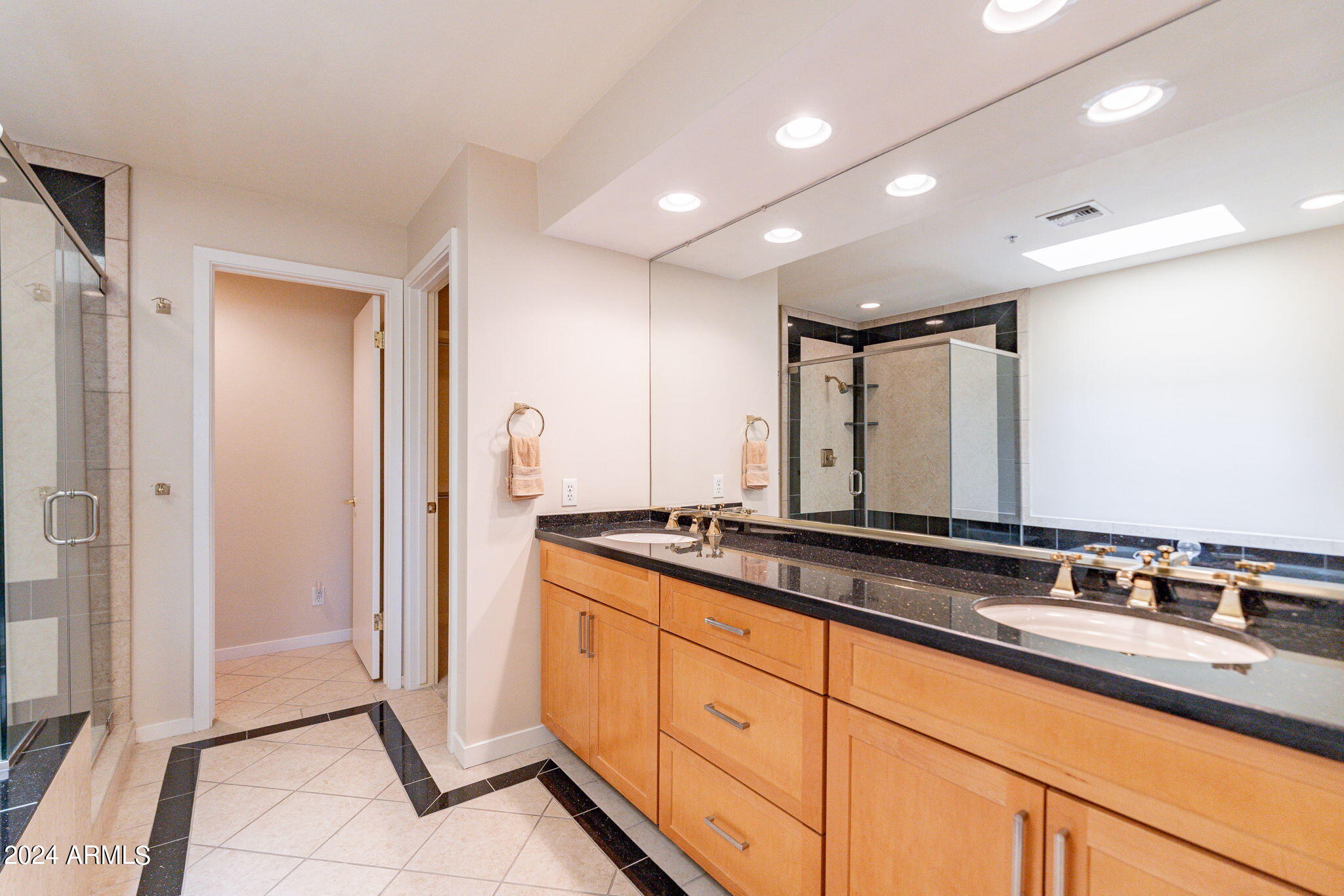 7700 East Gainey Ranch Road, Unit 253 Scottsdale, AZ 85258 - Photo 24 of 56 Master Bath