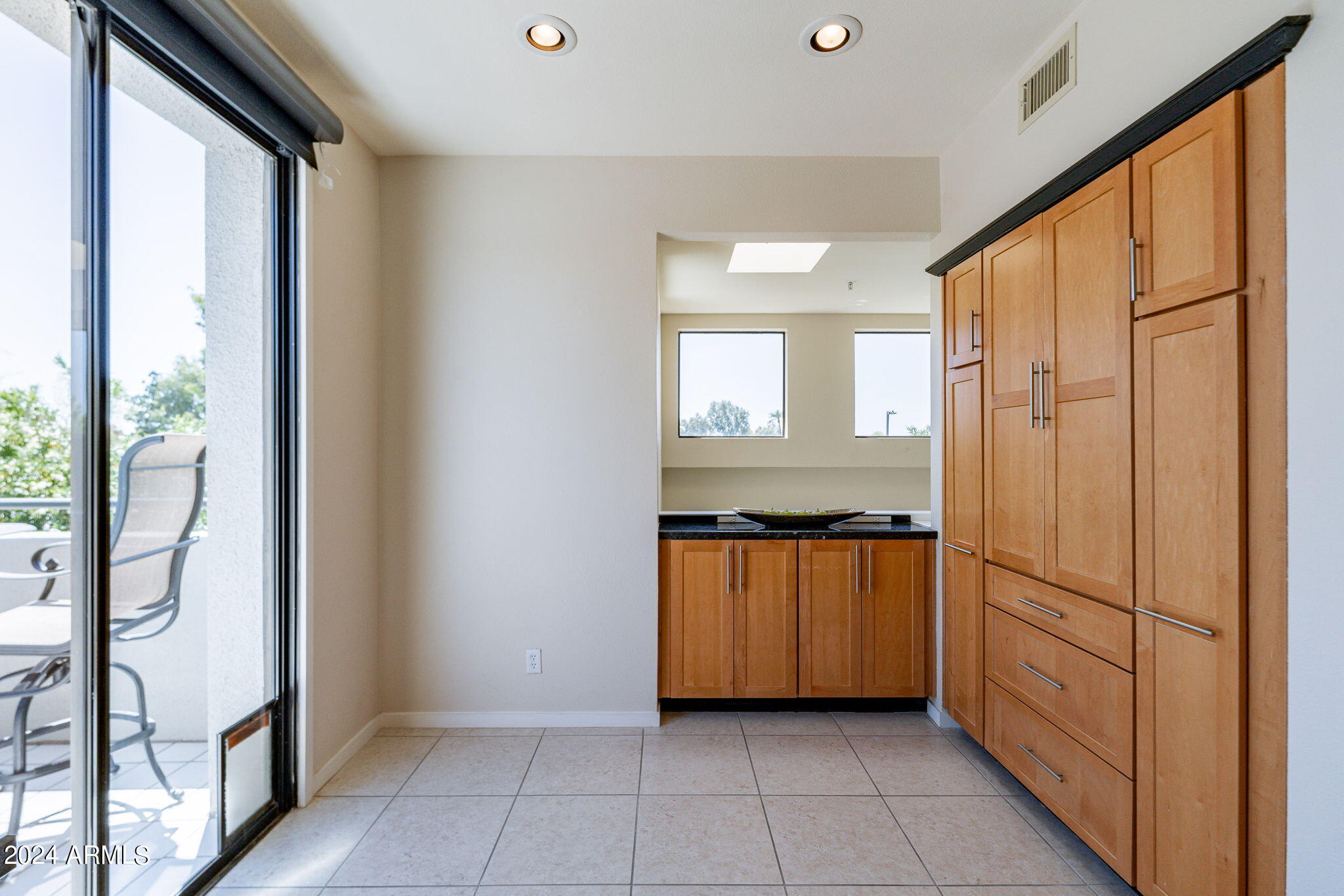 7700 East Gainey Ranch Road, Unit 253 Scottsdale, AZ 85258 - Photo 8 of 56 Eat In Kitchen