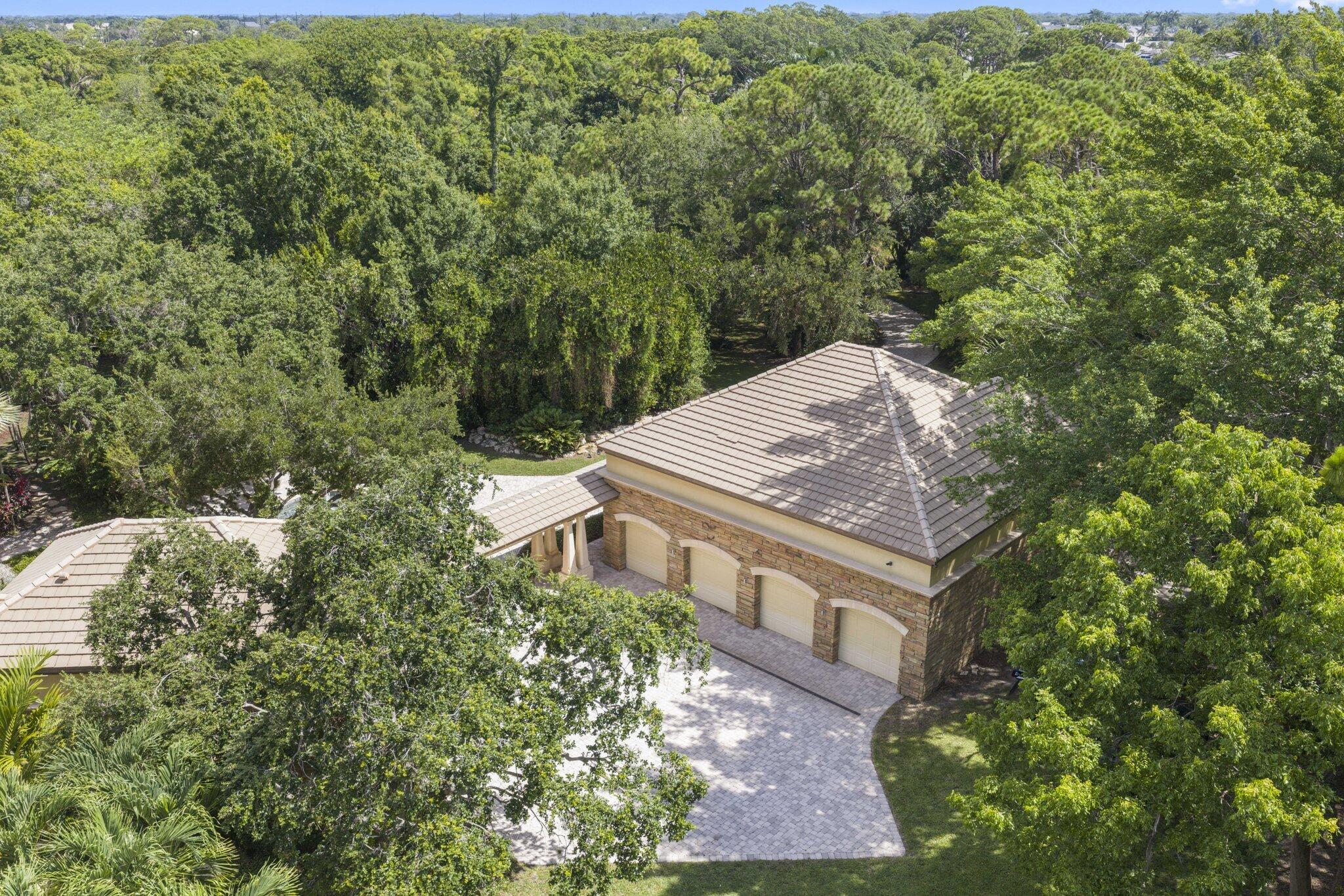 6001 Le Lac Road Boca Raton, FL 33496 - Photo 8 of 52 DJI_20260701105510_0817_D.jpg-SMALL