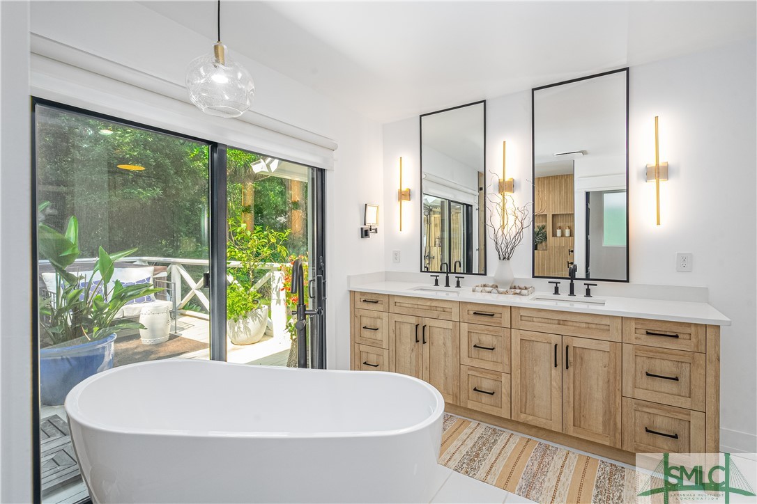 1 Raintree Lane Savannah, GA 31411 - Photo 15 of 41 Main Bathroom