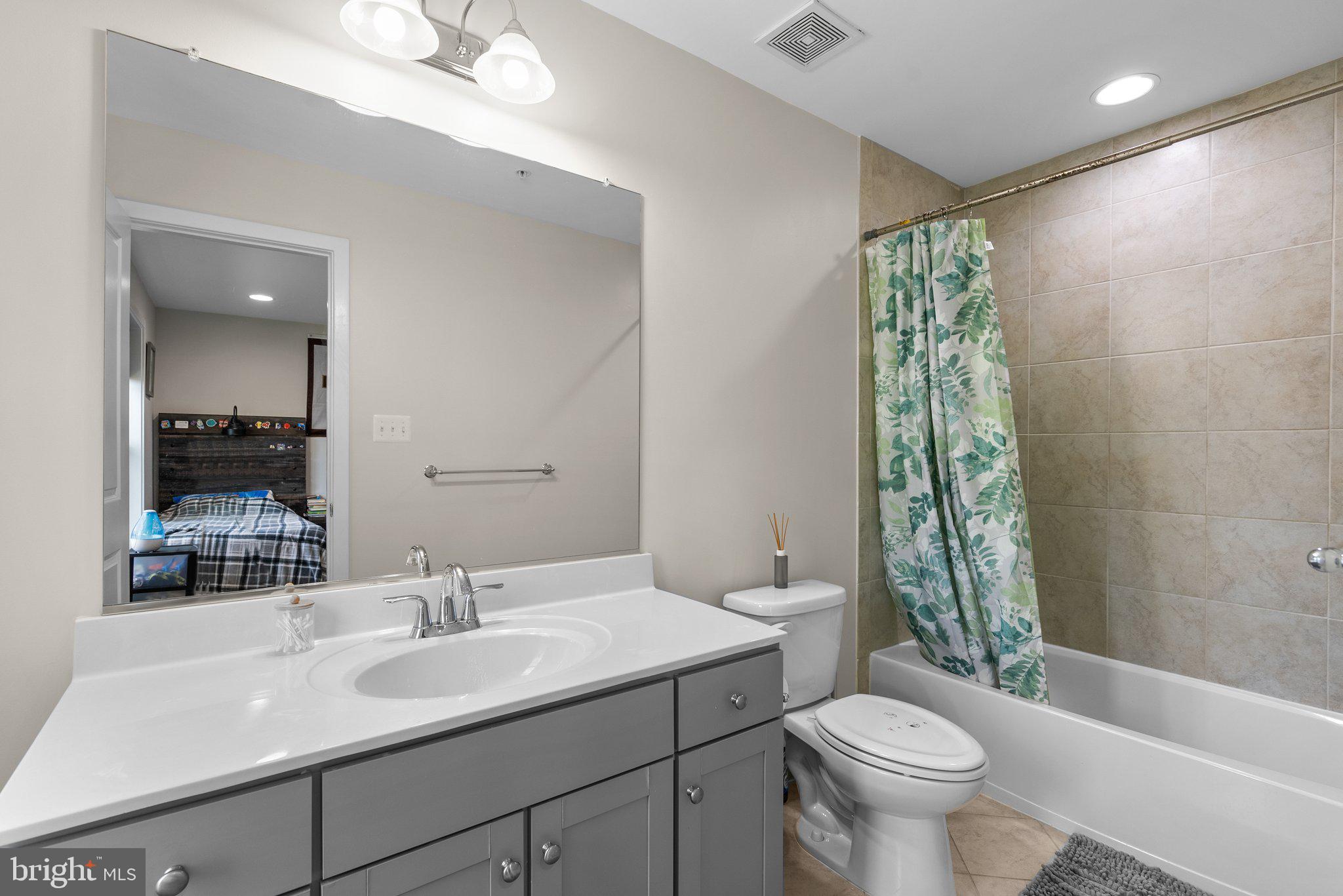 22653 Clarksburg Road Clarksburg, MD 20871 - Photo 19 of 49