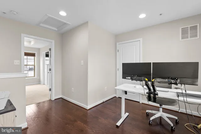 $3,500 | 22653 Clarksburg Road, Clarksburg, MD 20871