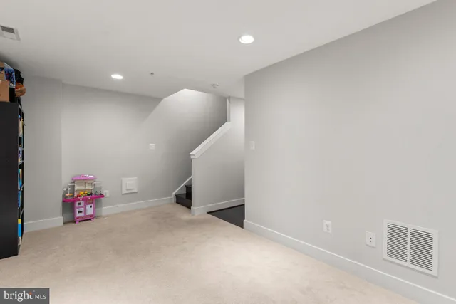 $3,500 | 22653 Clarksburg Road, Clarksburg, MD 20871