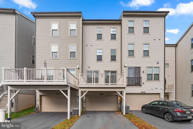 $3,500 | 22653 Clarksburg Road, Clarksburg, MD 20871