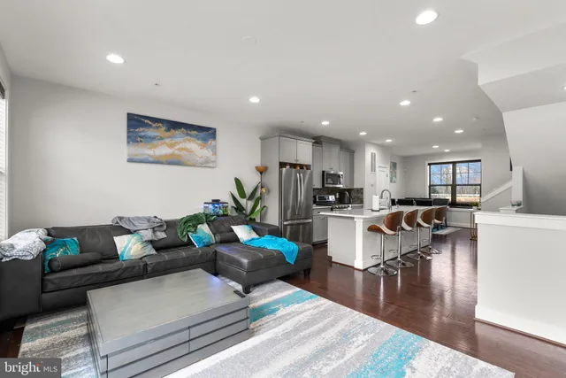 $3,500 | 22653 Clarksburg Road, Clarksburg, MD 20871