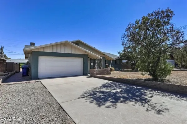 $3,200 | 40 East Fairmont Drive, Tempe, AZ 85282