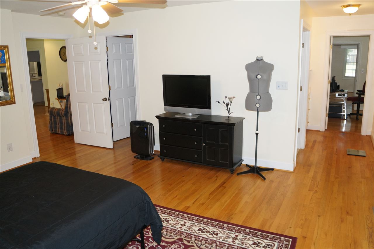 2015 Trawick Road Raleigh, NC 27604 - Photo 13 of 25 Photo 13
