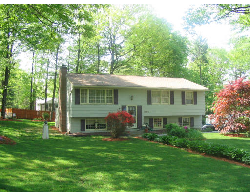 161 Goldthwaite Road Northbridge, MA 01588 - Photo 1 of 5 a front view of a house with garden