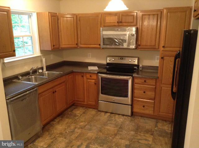 483 Round Up Road Lusby, MD 20657 - Photo 10 of 30 Kitchen