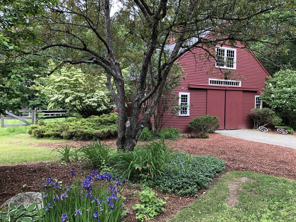 49 High Bridge Road Hubbardston, MA 01452 - Photo 4 of 38 Gallery Image 4