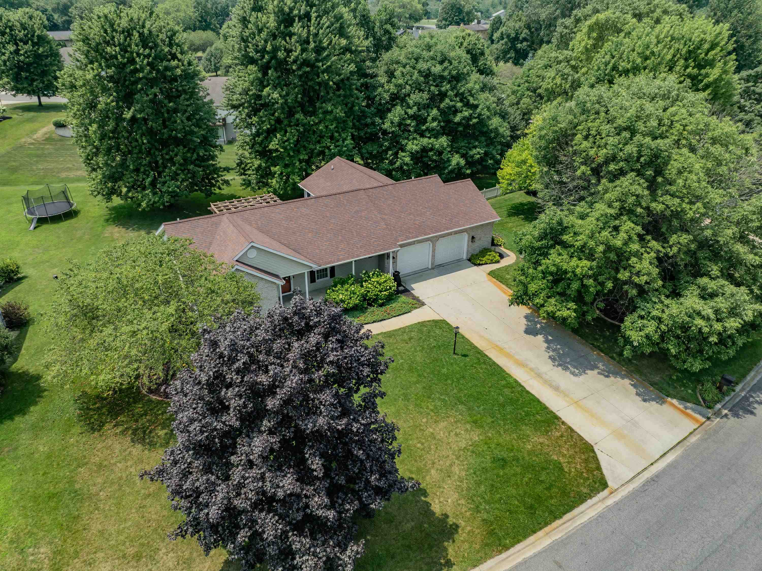 105 South Hunters Ridge Warsaw, IN 46582 - Photo 35 of 36 Gallery Image 35