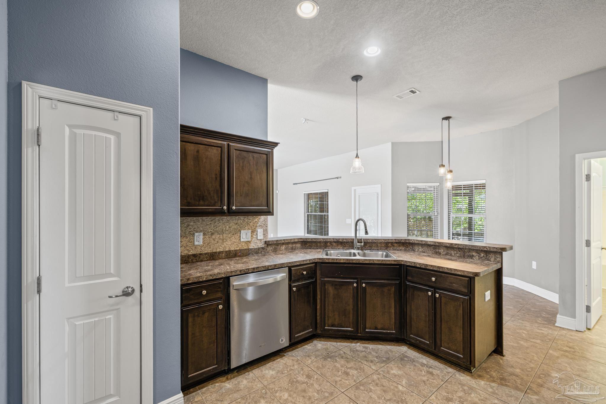 4479 Fort Sumter Road Milton, FL 32583 - Photo 13 of 34 Gallery Image 13