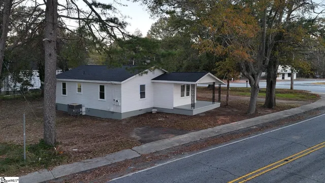$140,000 | 526 East Greer Street, Honea Path, SC 29654