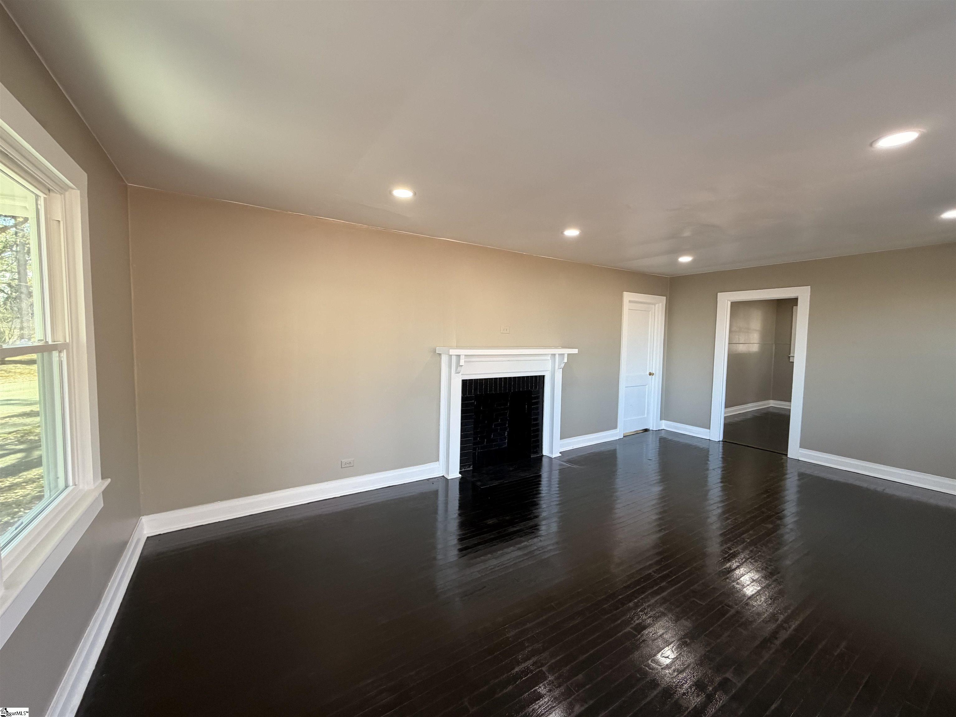 526 East Greer Street Honea Path, SC 29654 - Photo 6 of 50