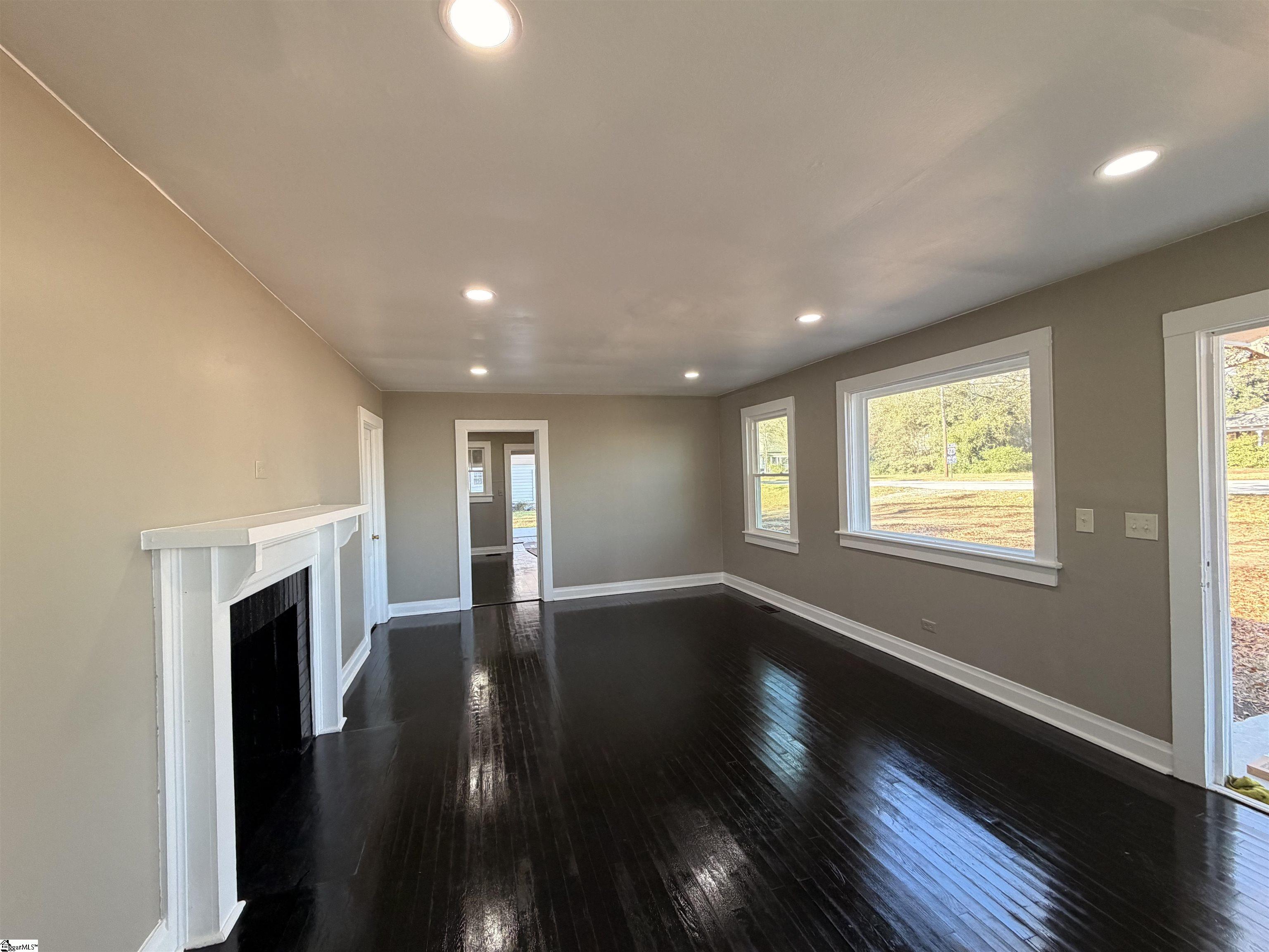 526 East Greer Street Honea Path, SC 29654 - Photo 7 of 50