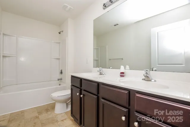 $2,275 | 3431 Victoria Brook Lane, Charlotte, NC 28208