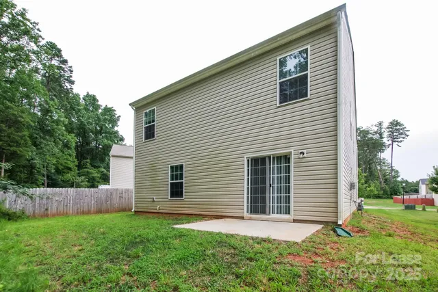 $2,275 | 3431 Victoria Brook Lane, Charlotte, NC 28208
